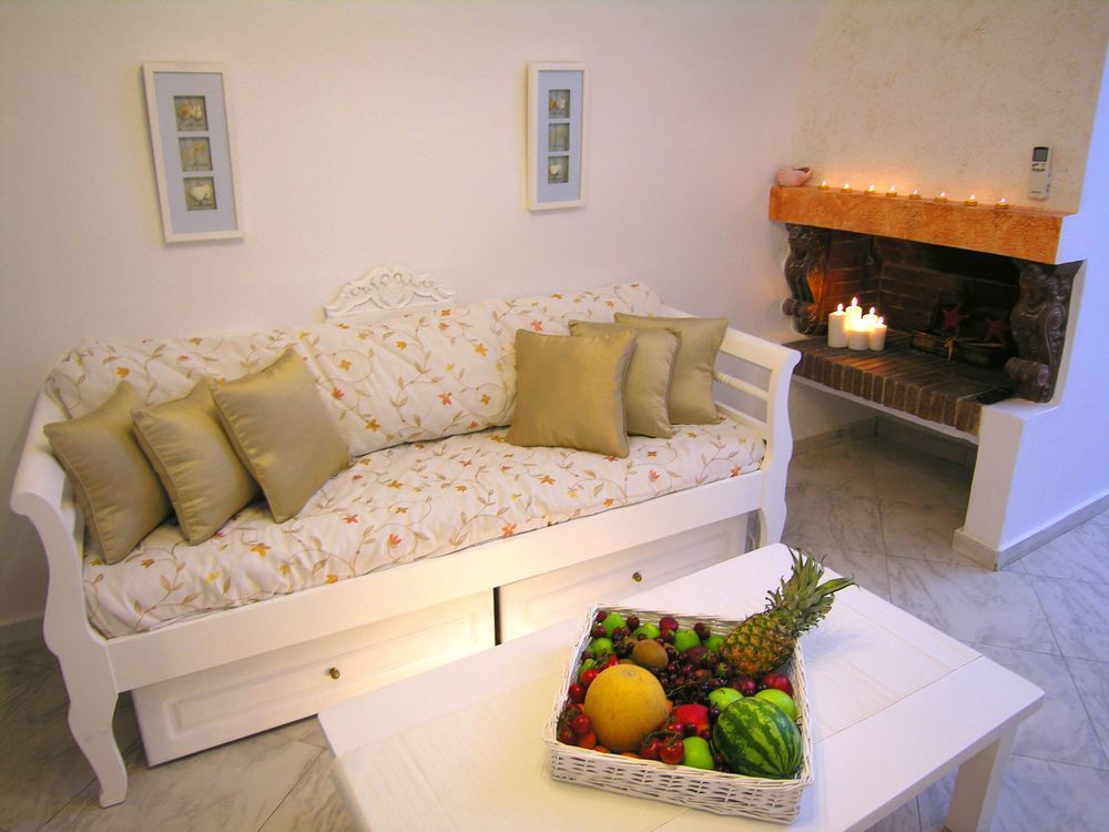 Aeolos Art & Eco Suites Adults Only Imerovigli (Santorini) Exterior foto
